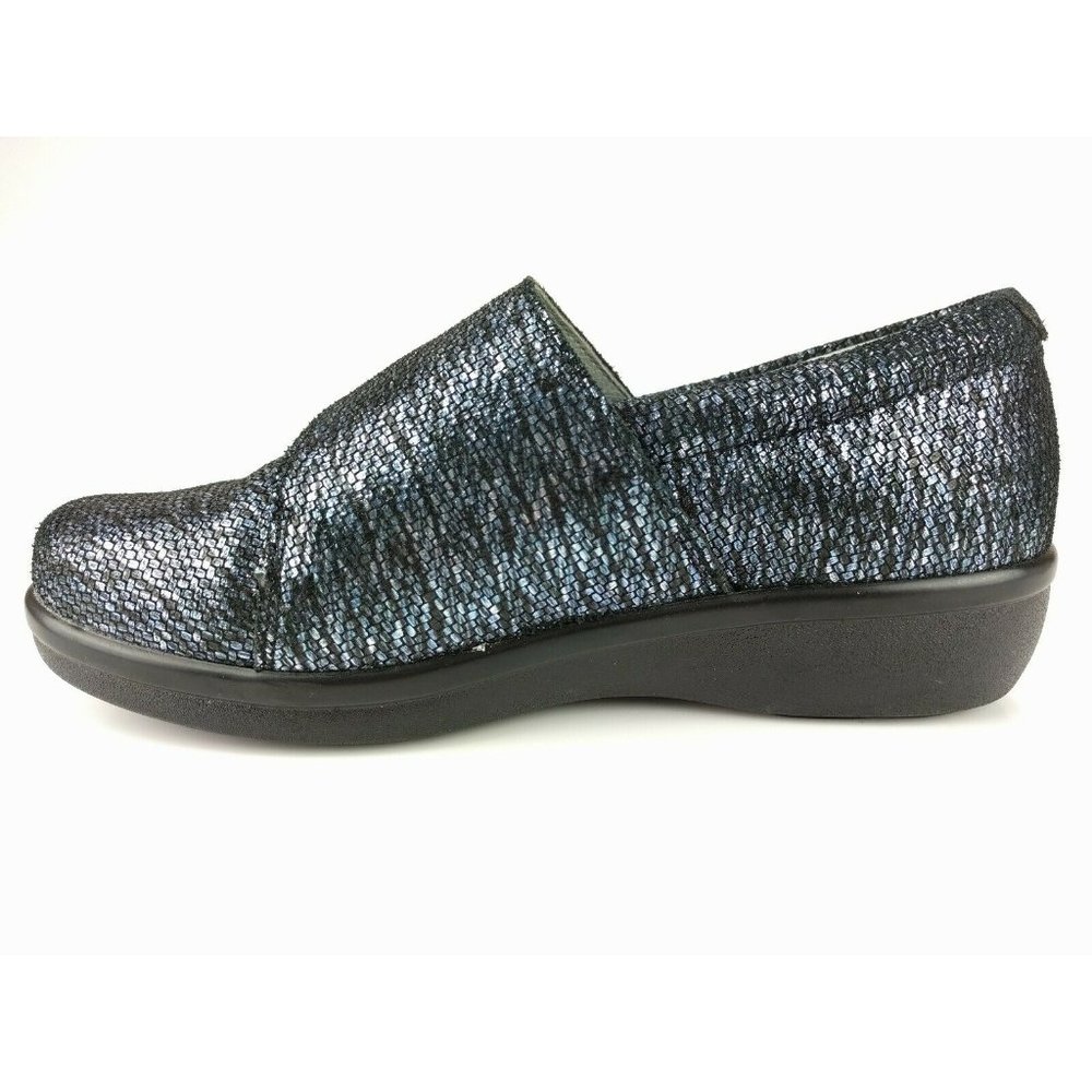 Alegria Size 36 W 6-6.5 W Blue Metallic Hook Loop - Picture 2 of 11
